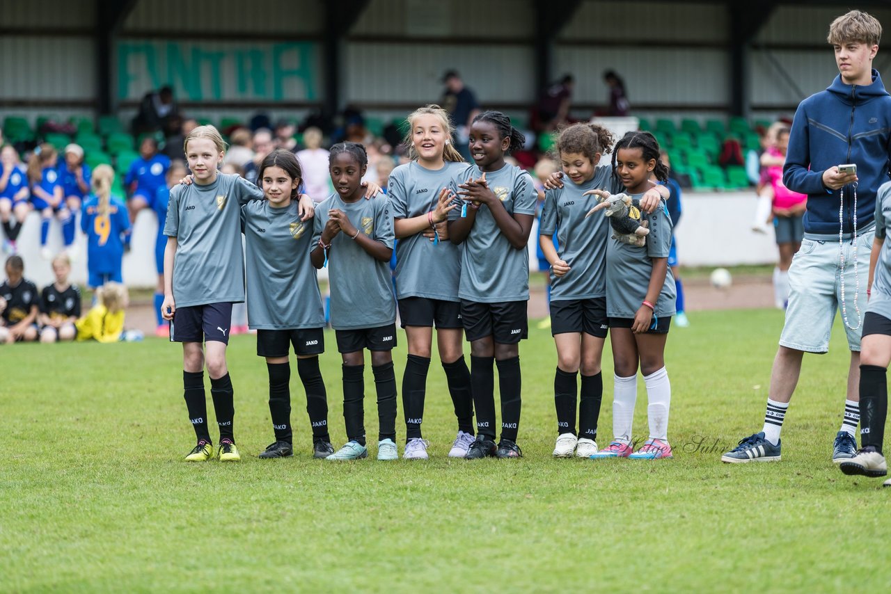 Bild 655 - Loewinnen Cup
